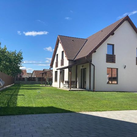 Fenyo Apartman House Ii. Odorheiu Secuiesc Eksteriør billede